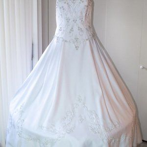 Kay's Bridal, Silk White Wedding Dress